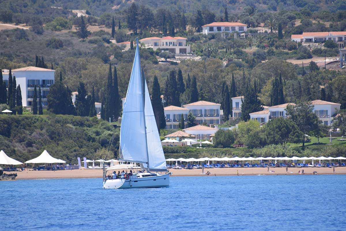 How a Private Sailing Charter in Latchi Can Give You a Stress-Free Day Out